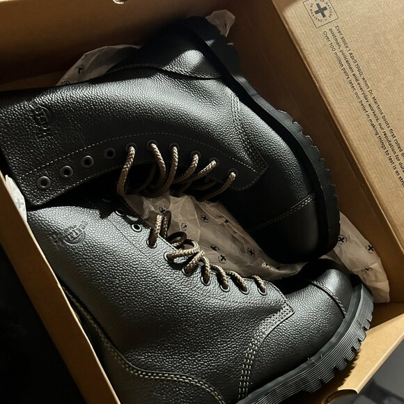 DR. MARTENS Ryan 10-Eyelet Leather Boots MEN US Size 10 New IN BOX - Picture 6 of 8